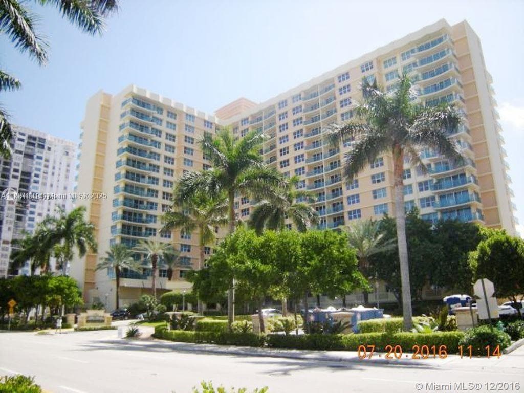 2501 S Ocean Dr 336 photo 2