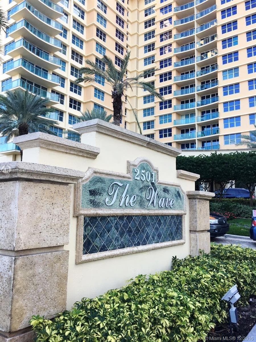2501 S Ocean Dr 336 photo 1