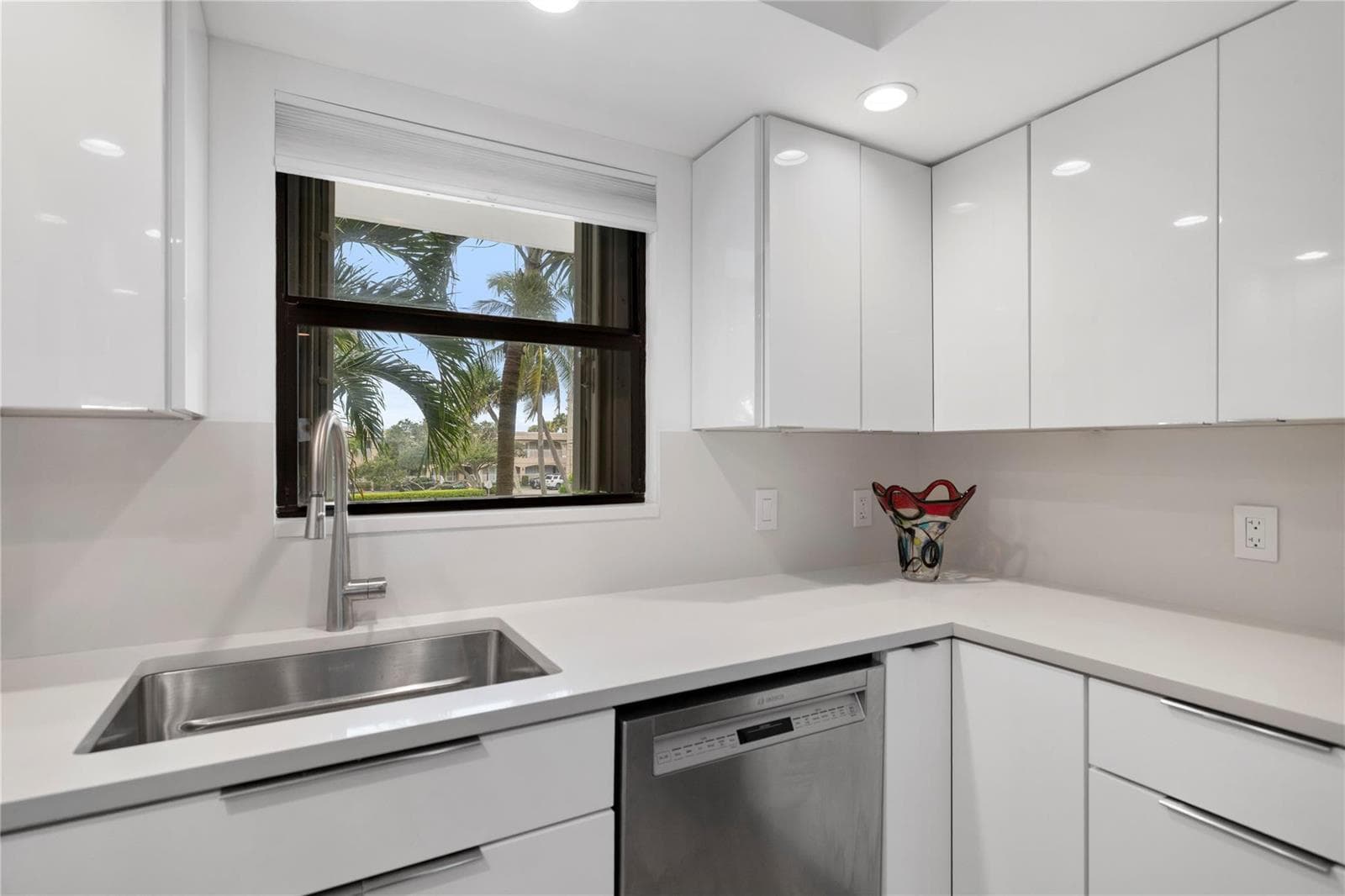4450 Highway A1a 102 photo 11