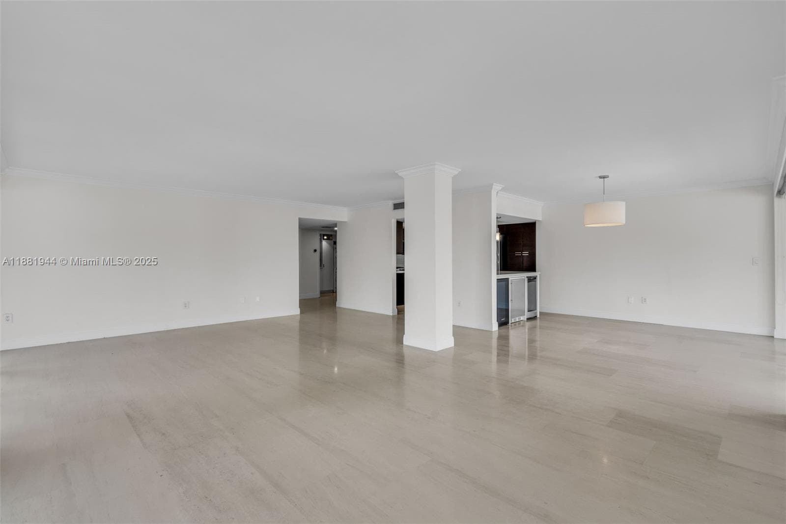 155 Ocean Lane Dr 300 photo 6