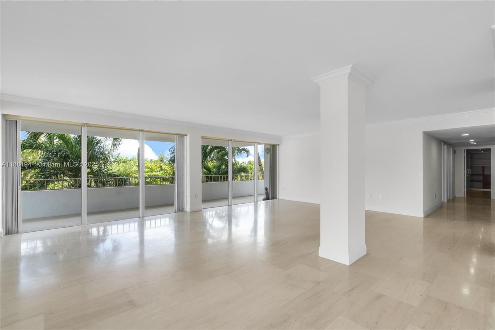 155 Ocean Lane Dr 300 photo 7