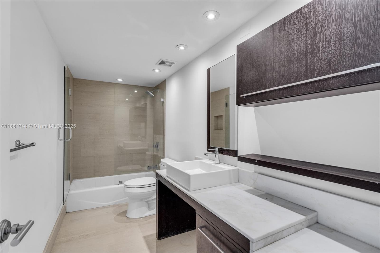 155 Ocean Lane Dr 300 photo 18