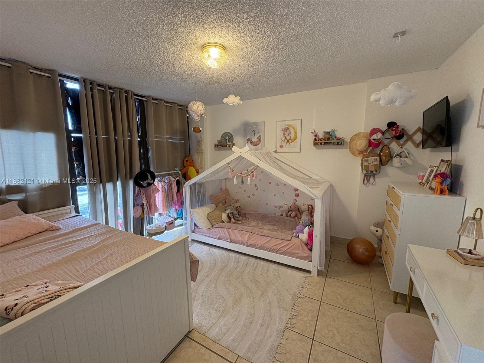 200 Leslie Dr 228 photo 7