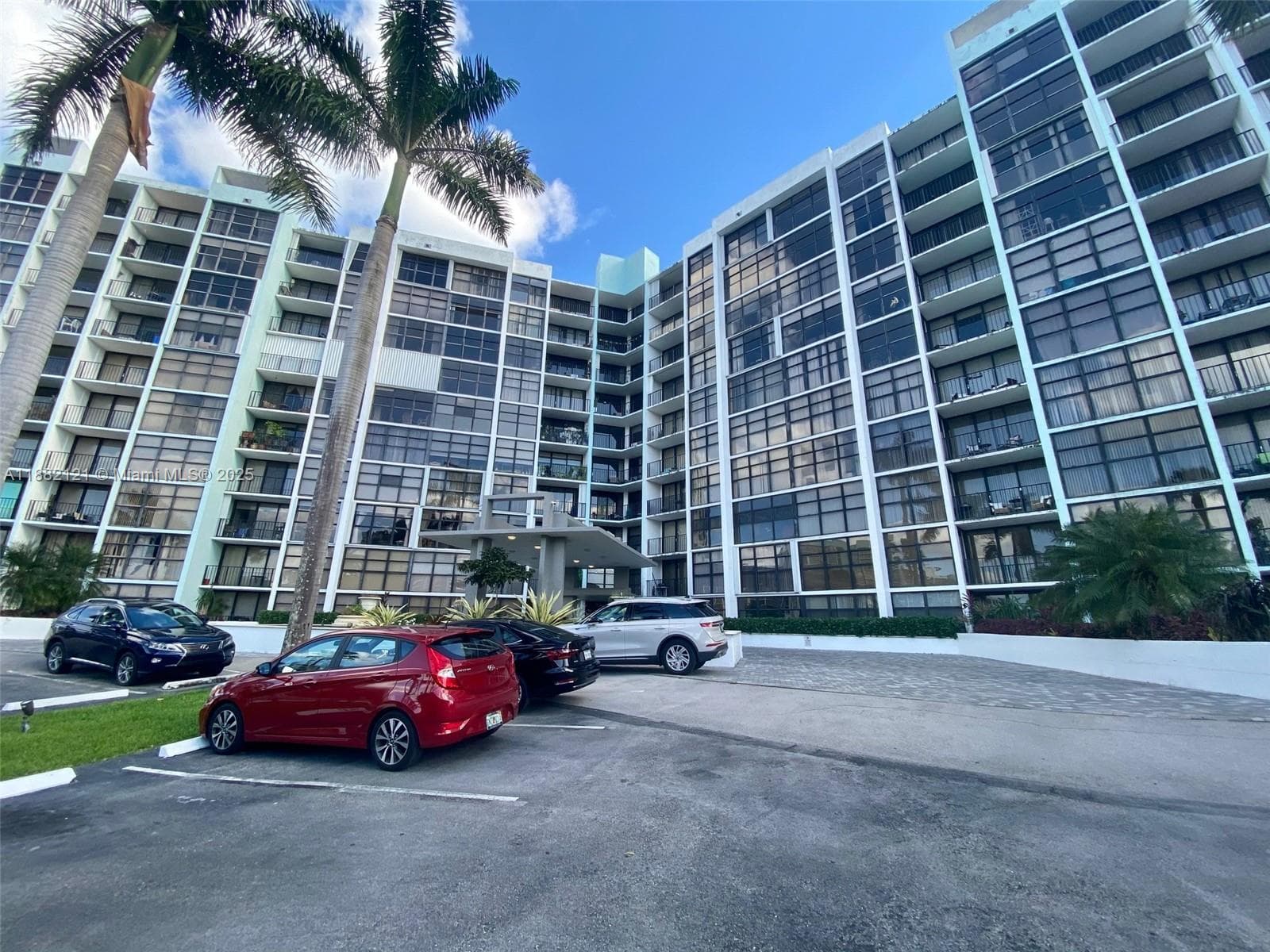 200 Leslie Dr 228 photo 1