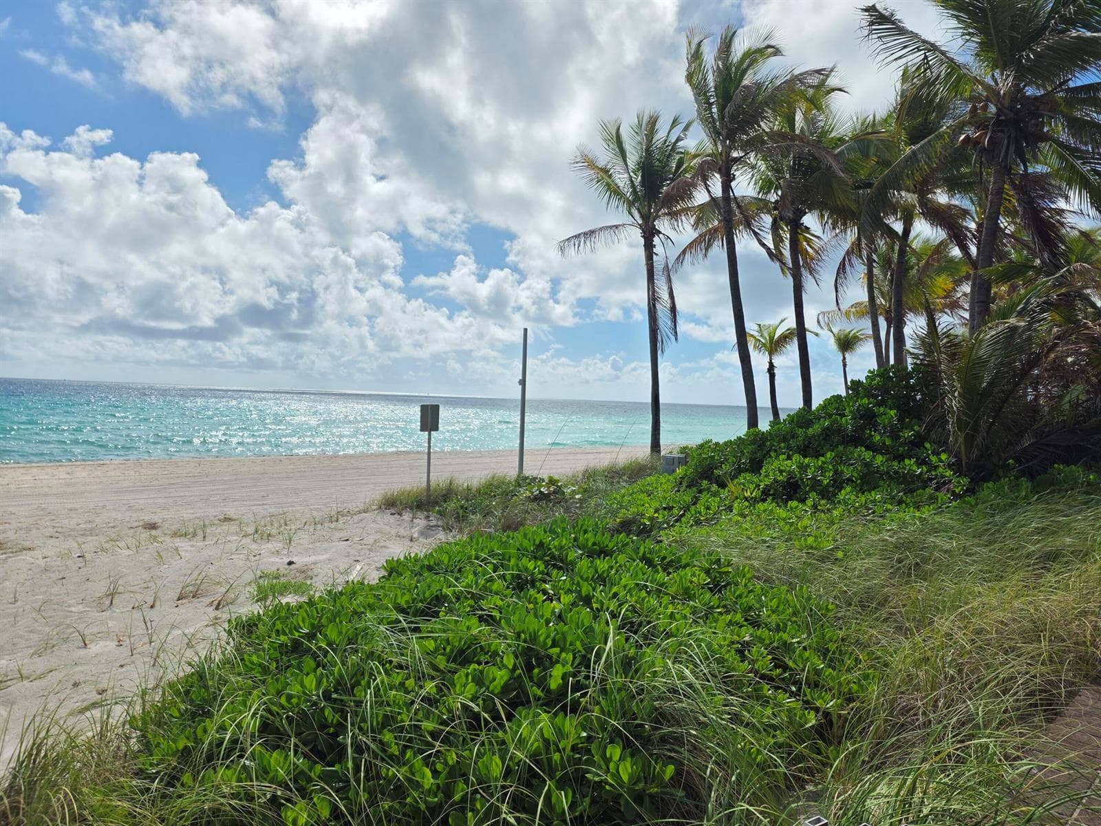 625 Ocean Boulevard photo 16