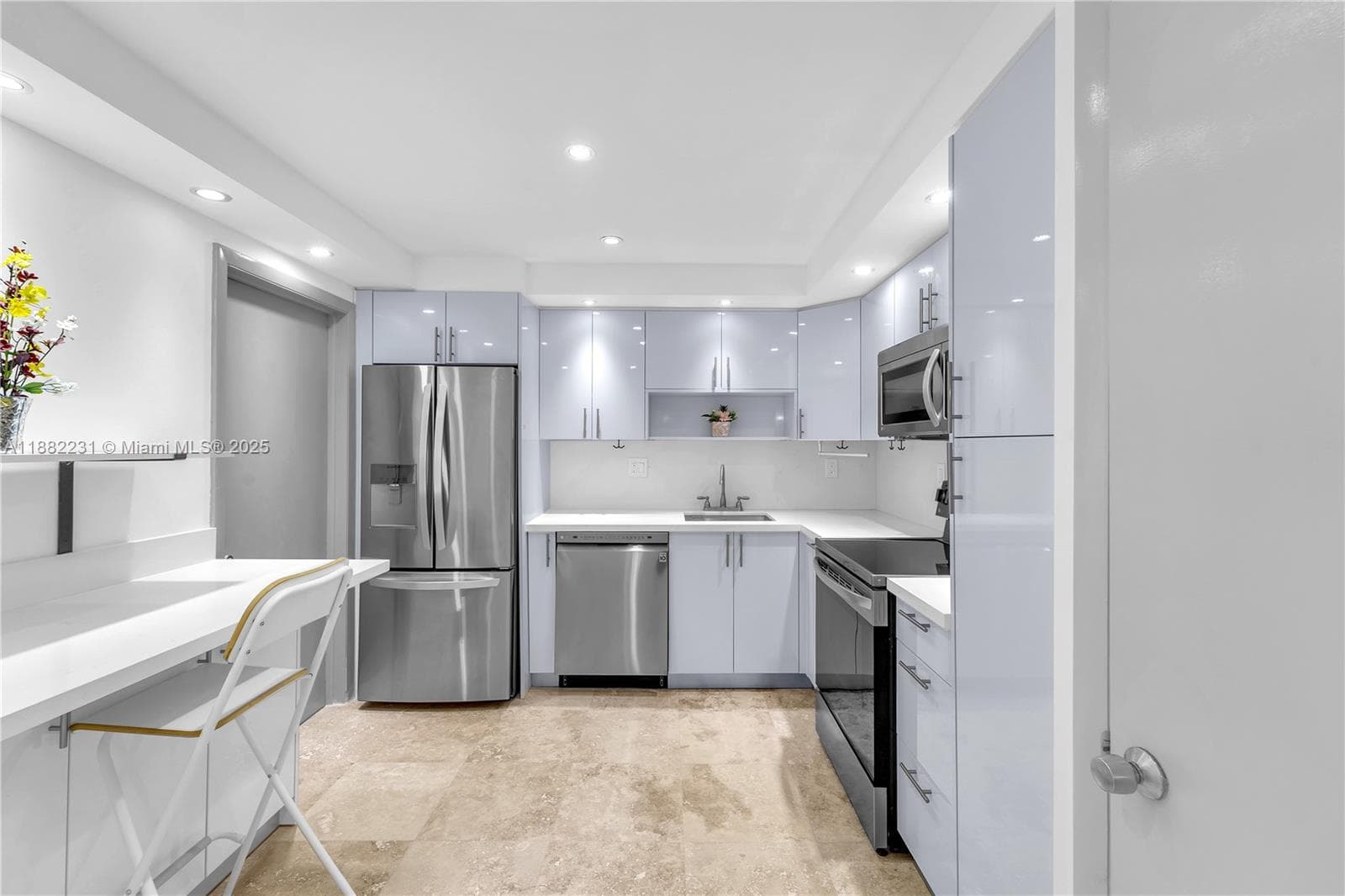 3161 Ocean Dr 802 photo 22