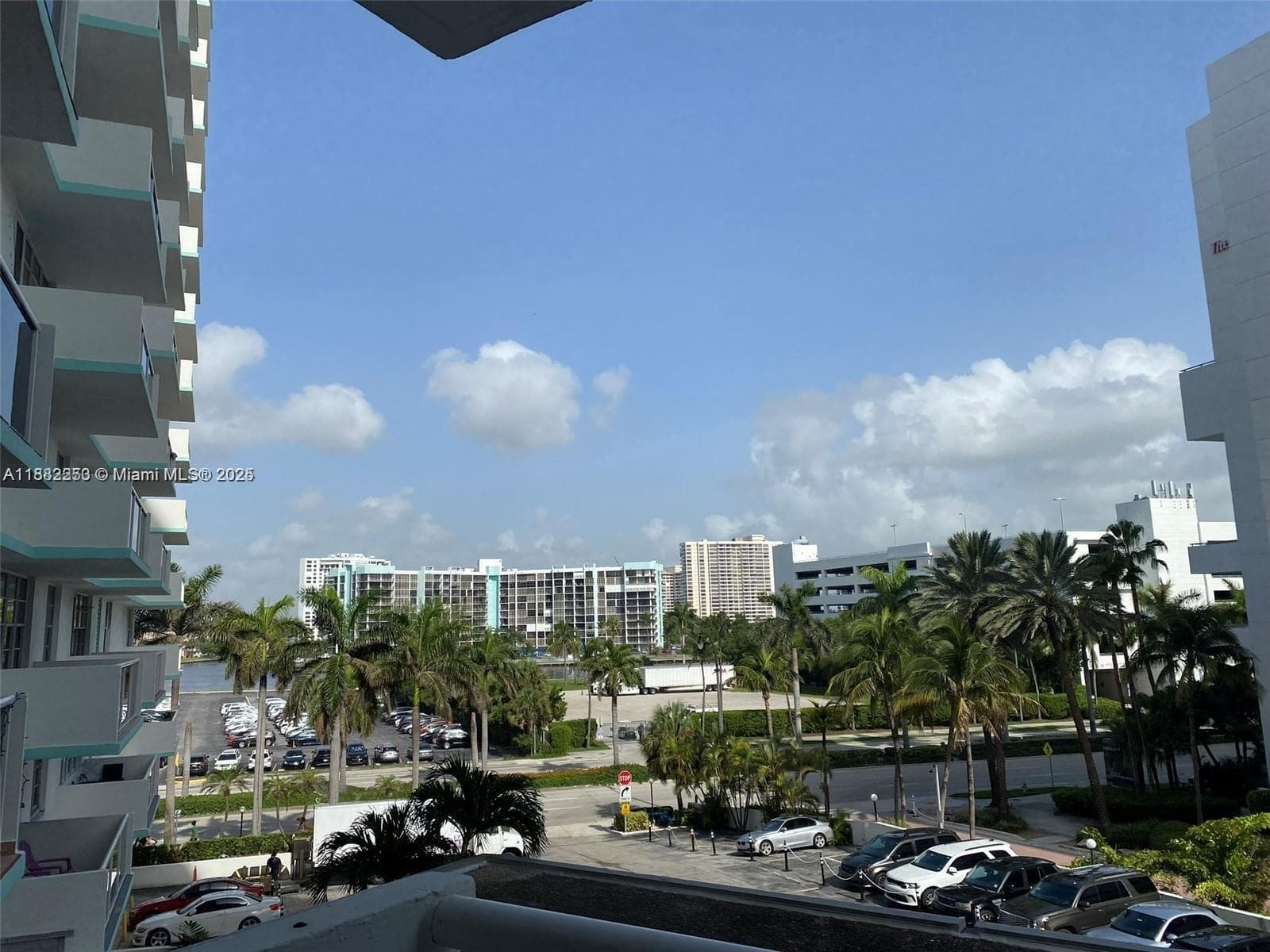 3725 S Ocean Dr 419 photo 2