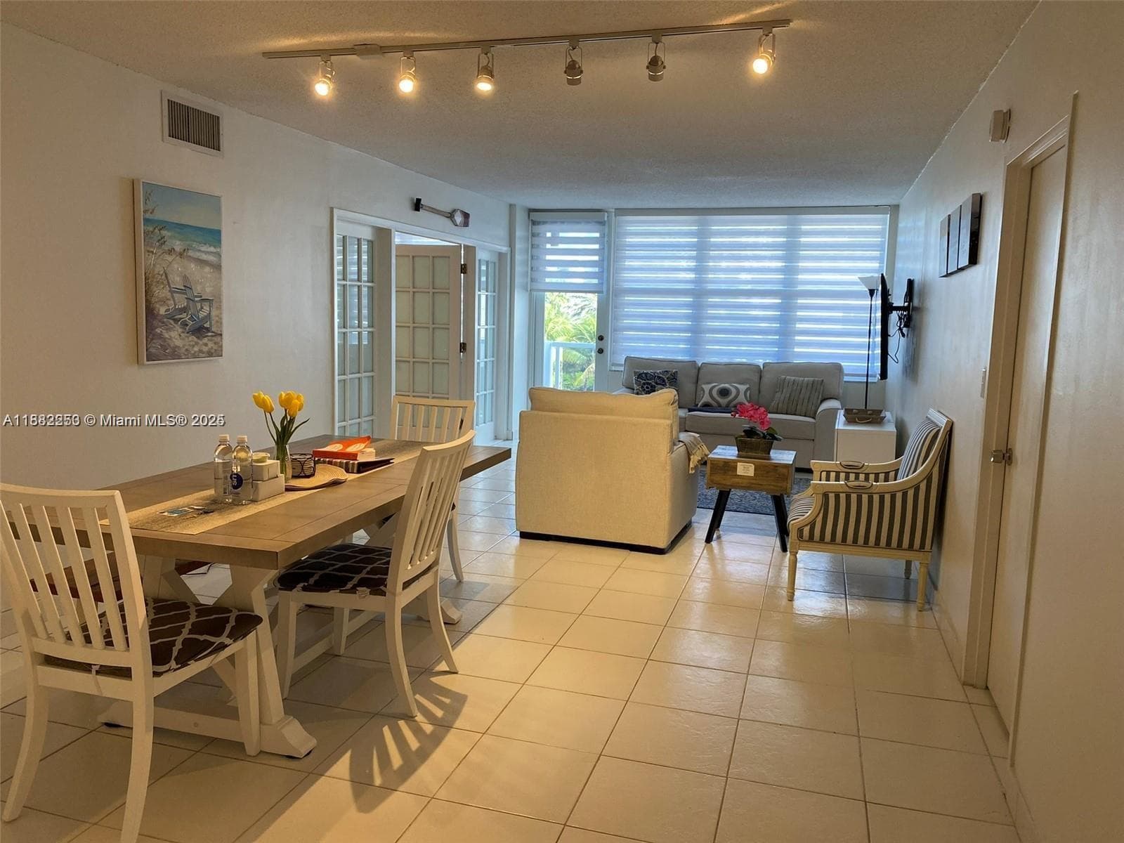 3725 S Ocean Dr 419 photo 3