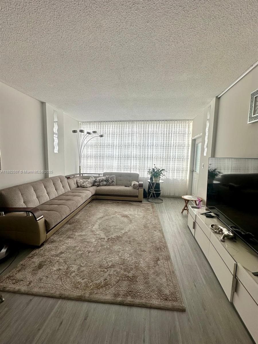 1825 S Ocean Dr PH-6 photo 1