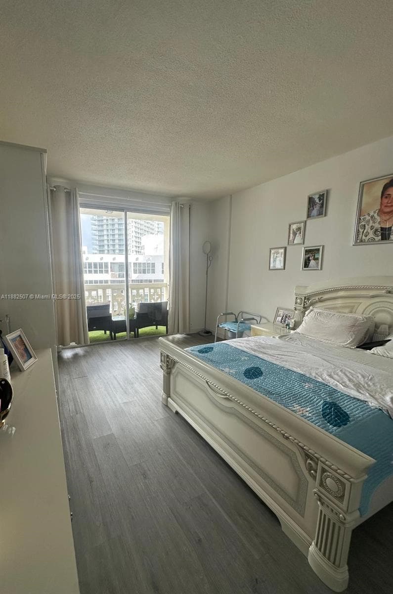 1825 S Ocean Dr PH-6 photo 8