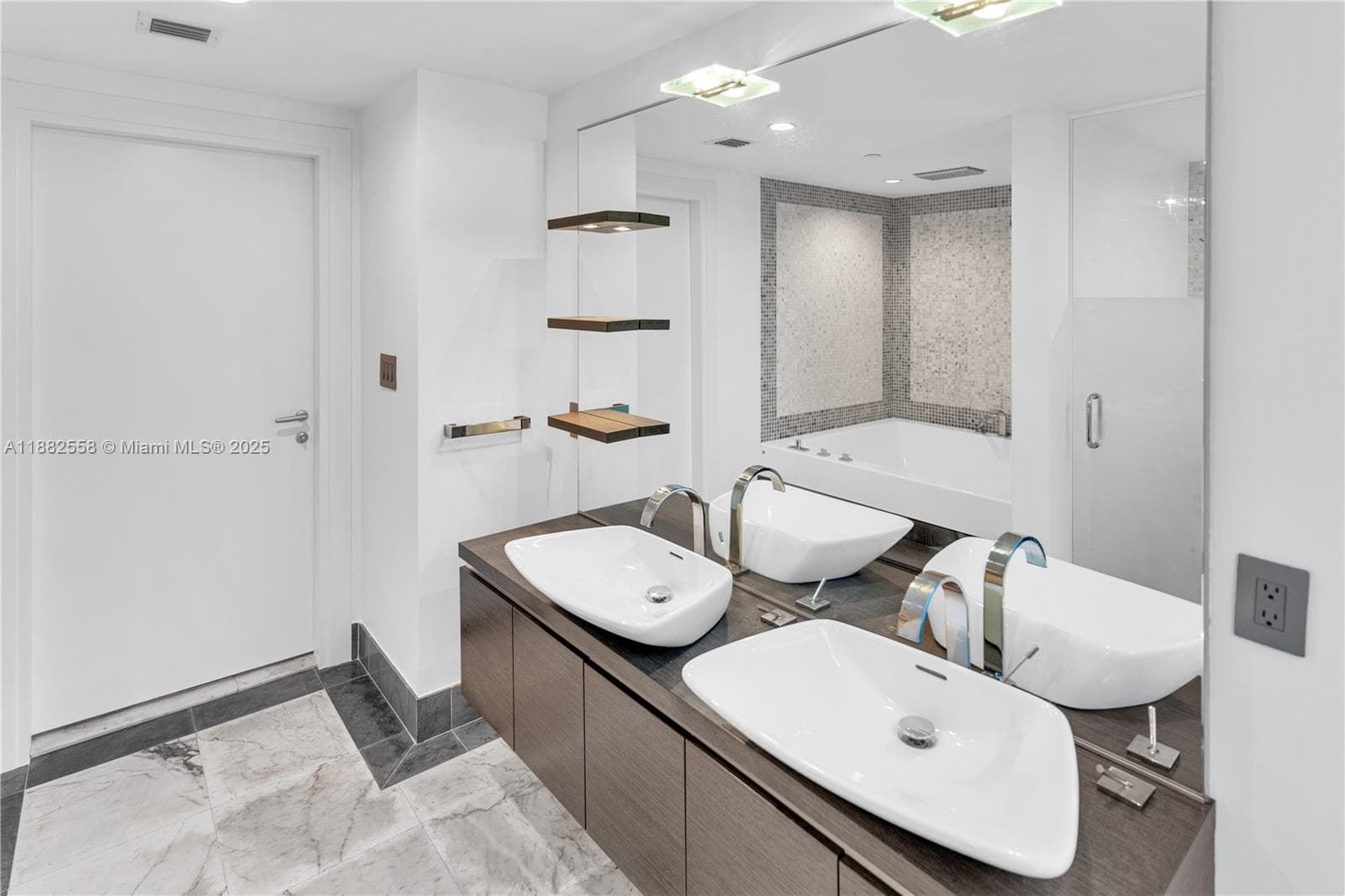 200 Biscayne Boulevard Way 4201 photo 15