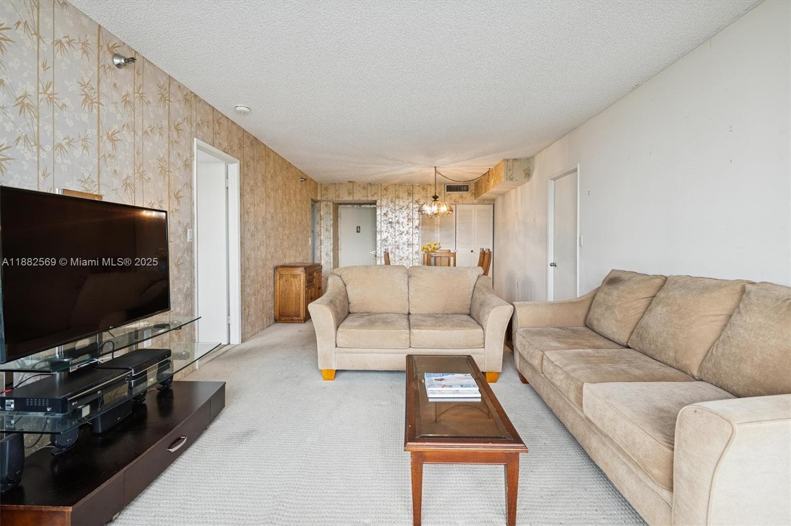 20515 E Country Club Dr 442 photo 6