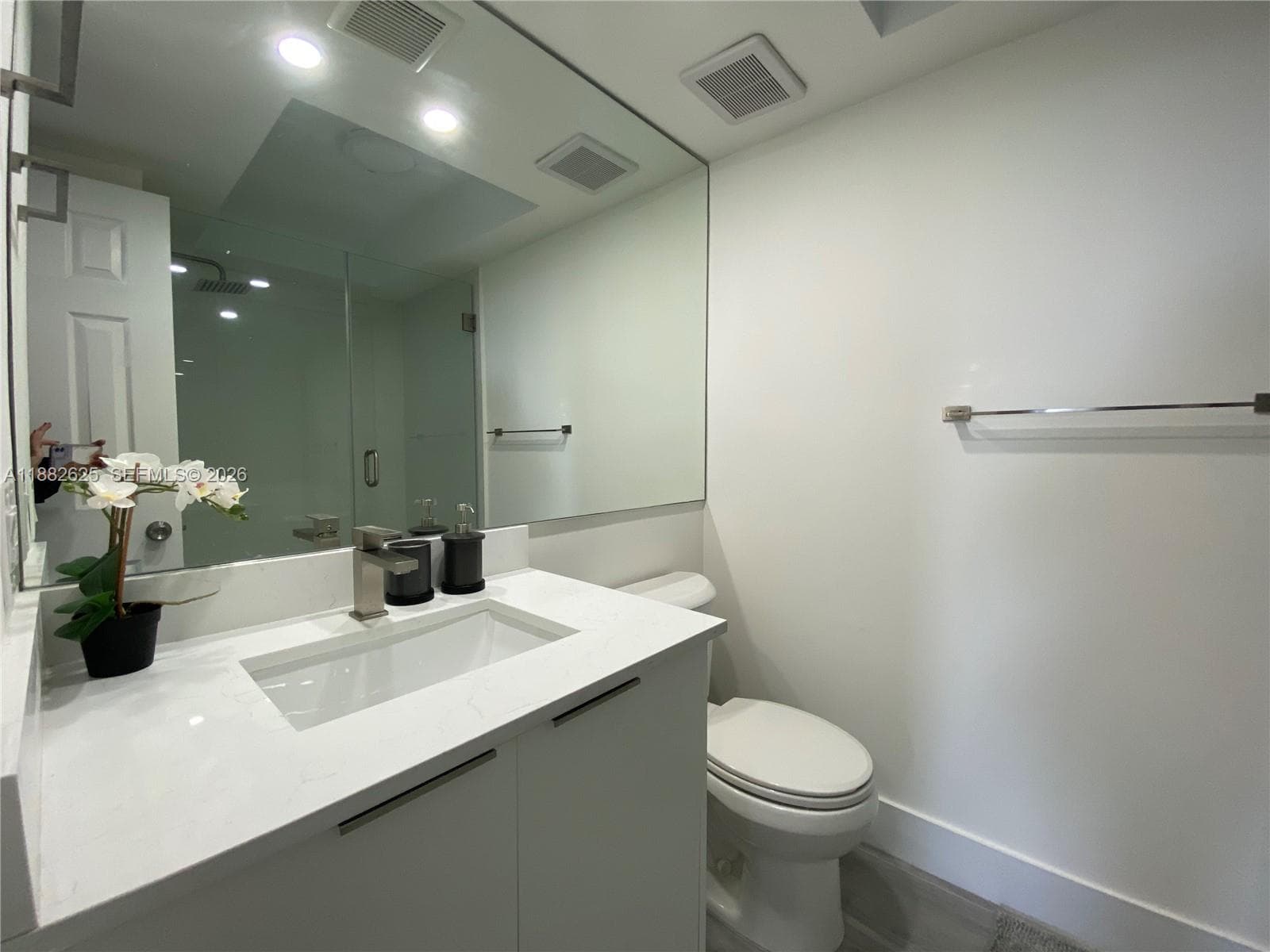 20515 Country Club Dr 549 photo 17