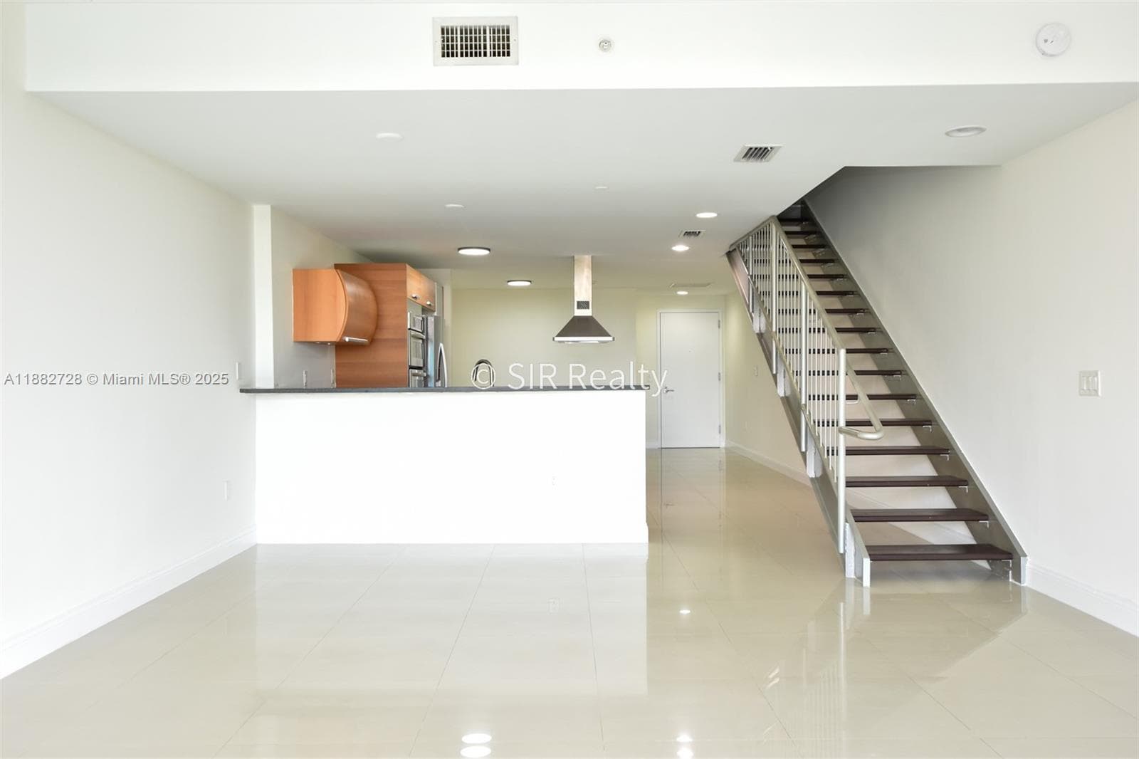 2950 188th St 336 photo 3