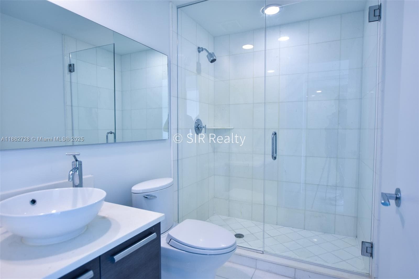 2950 188th St 336 photo 8
