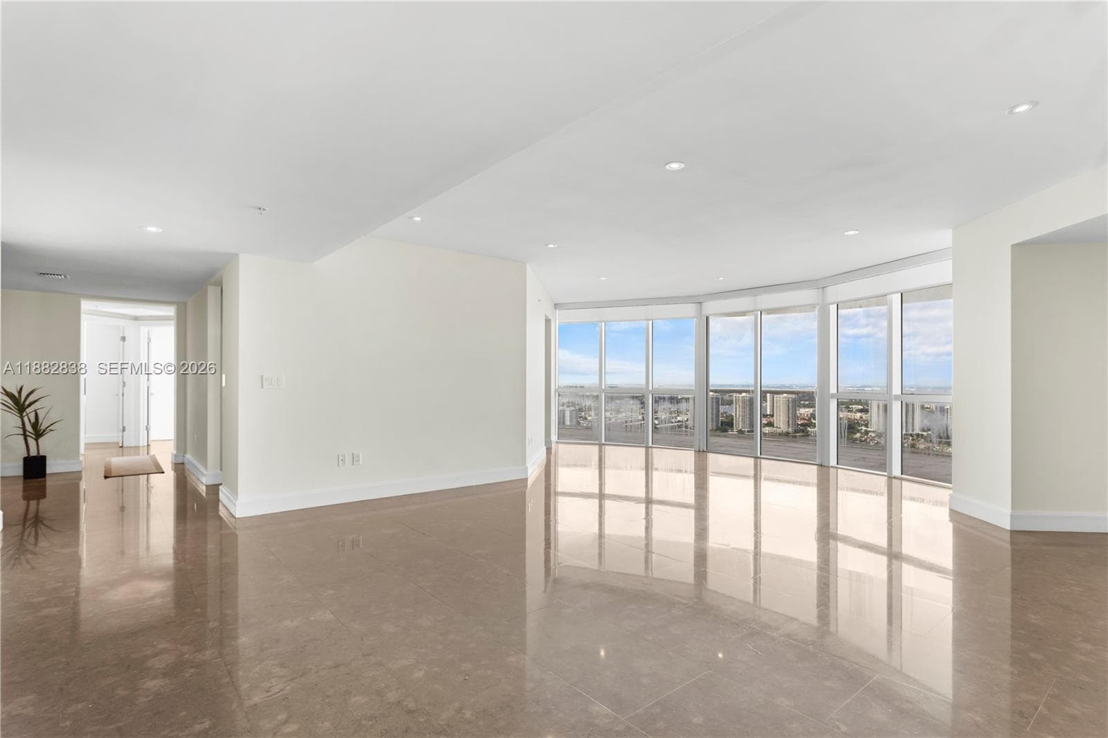 18201 Collins Ave 5301 photo 3