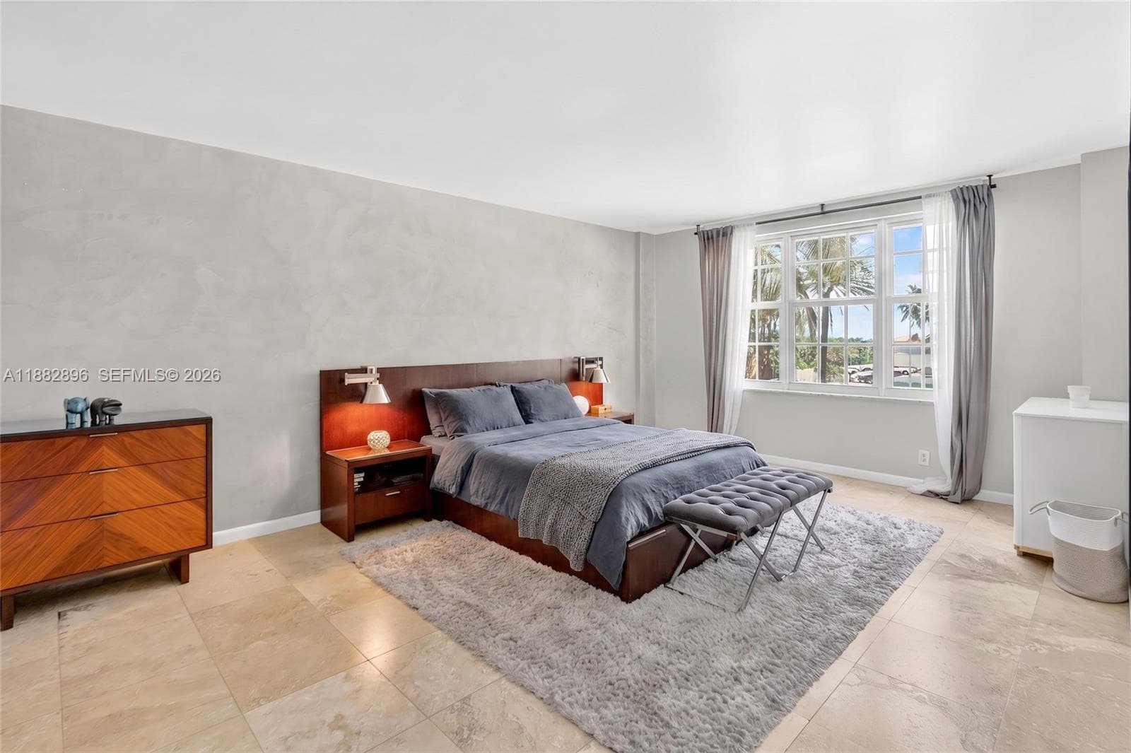 5700 Collins Ave 3M photo 9
