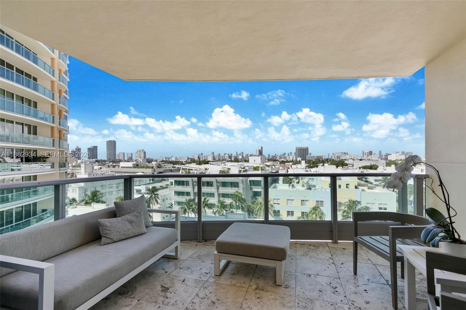 1455 Ocean Dr 811 photo 11