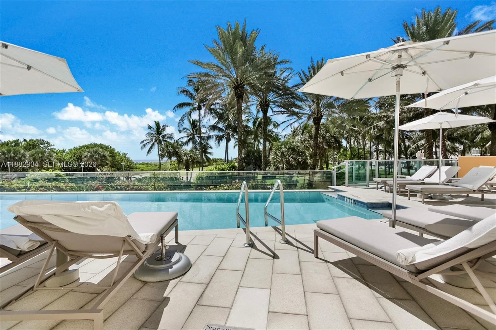 1455 Ocean Dr 811 photo 19