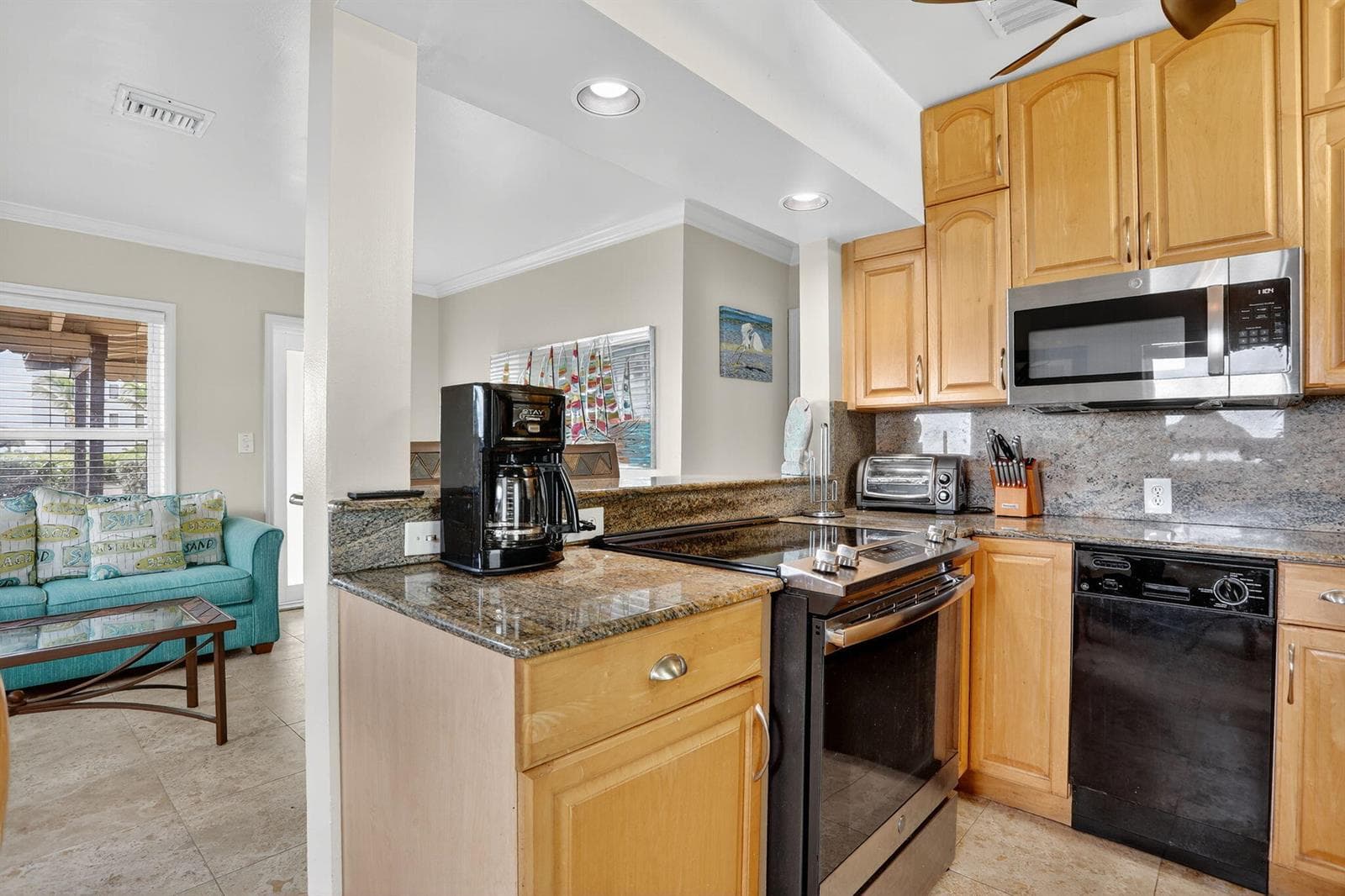 1225 Hillsboro Mile B2 photo 16