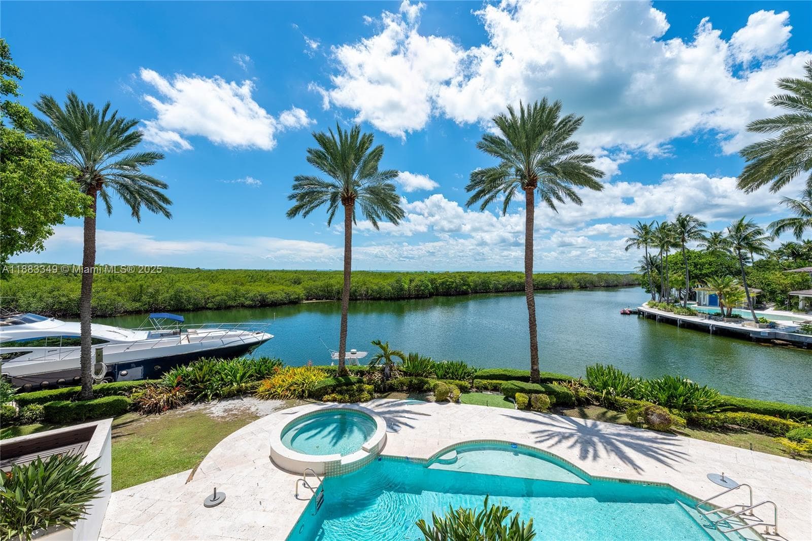 260 Cape Florida Dr photo 23