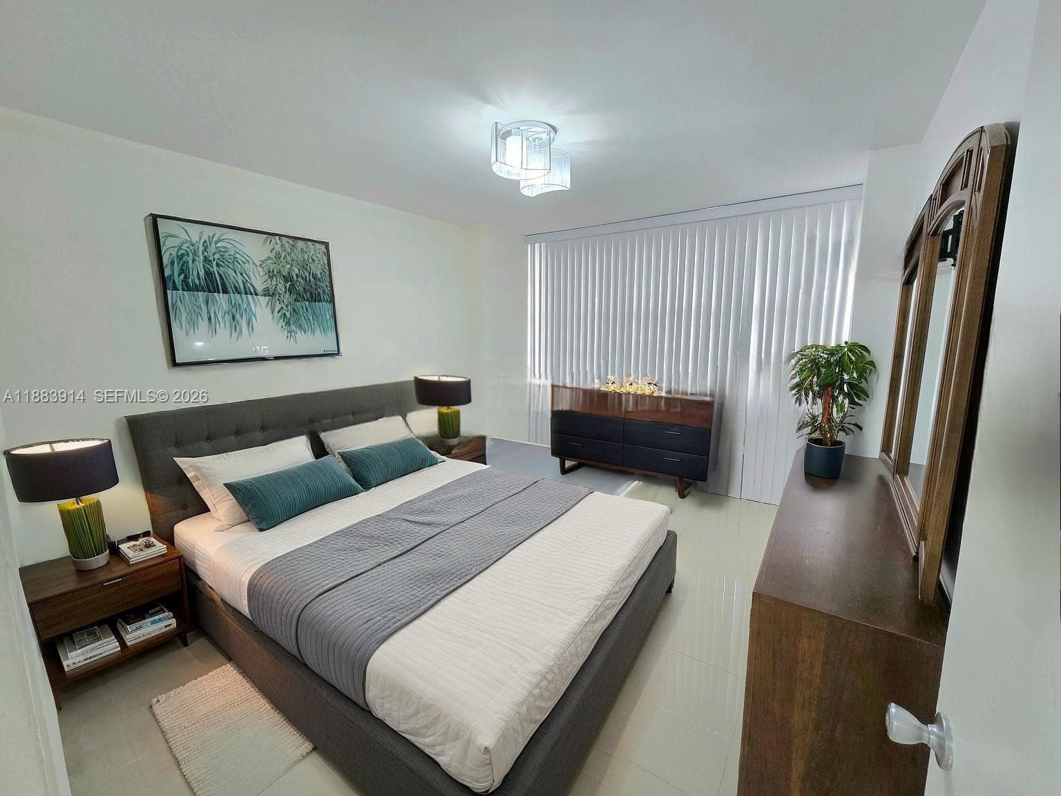 18051 Biscayne Blvd 1204 photo 12