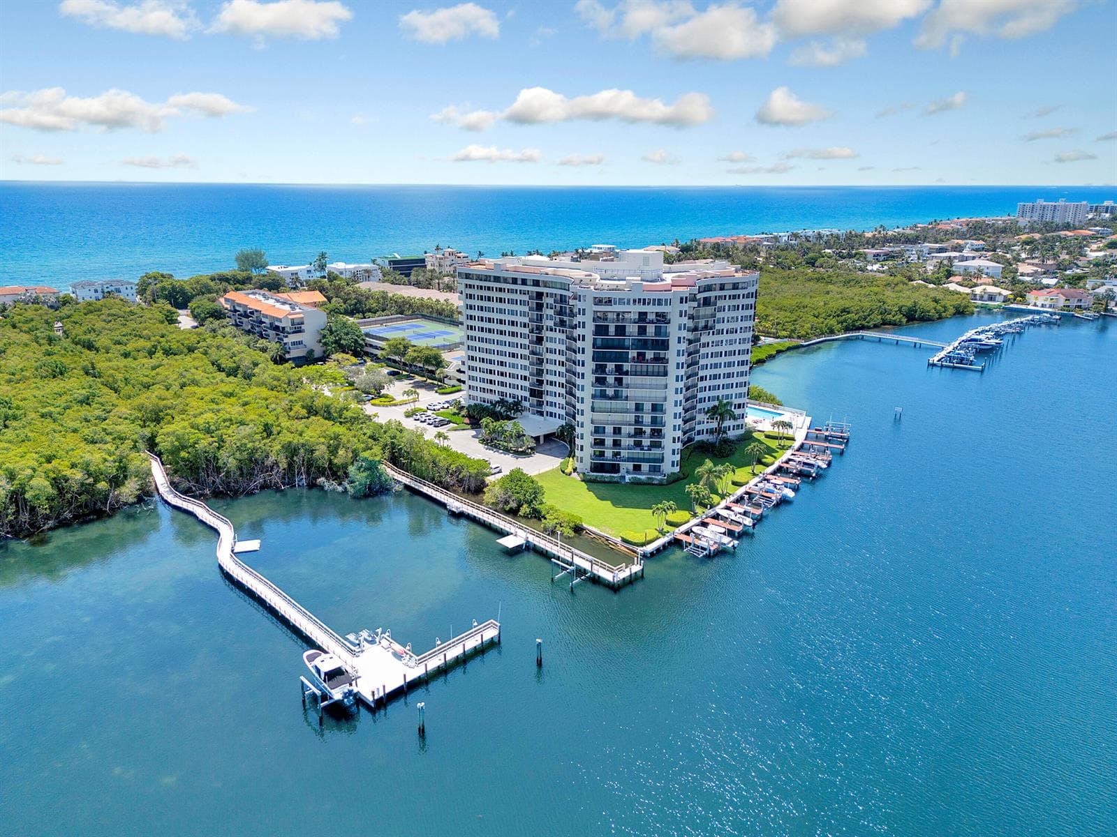 3912 S Ocean Boulevard 404 photo 2