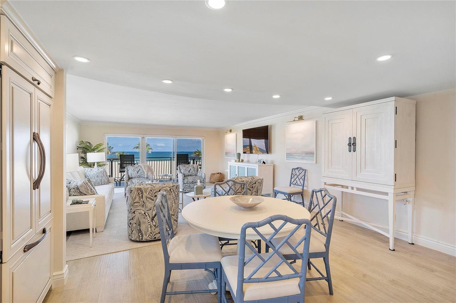 1710 S Ocean Lane 201 photo 8