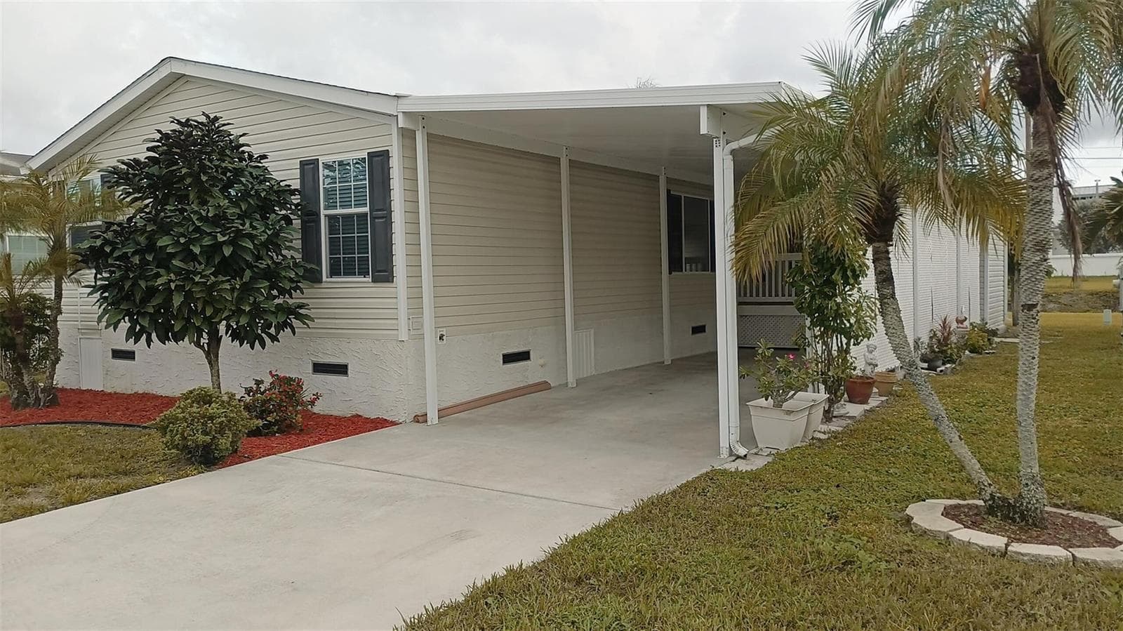 8204 South Street photo 1