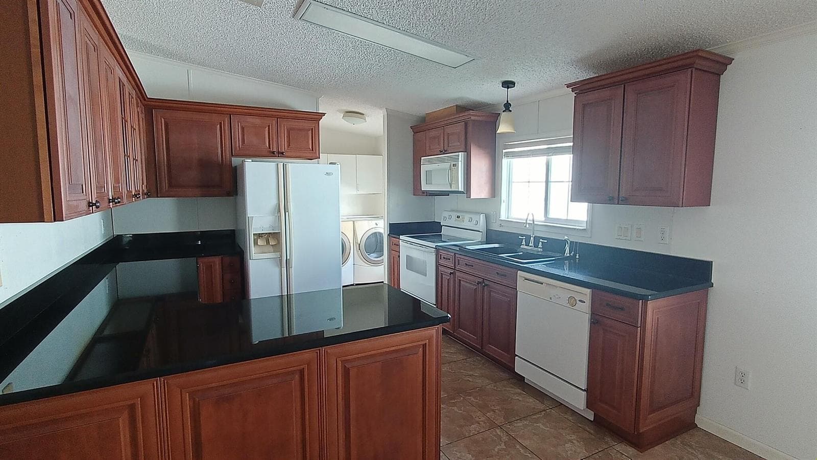 8204 South Street photo 14