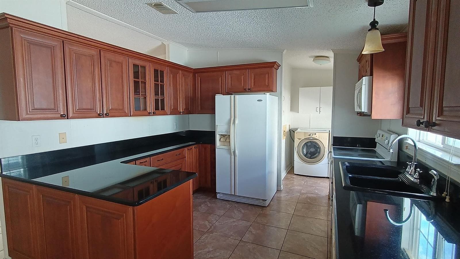 8204 South Street photo 15