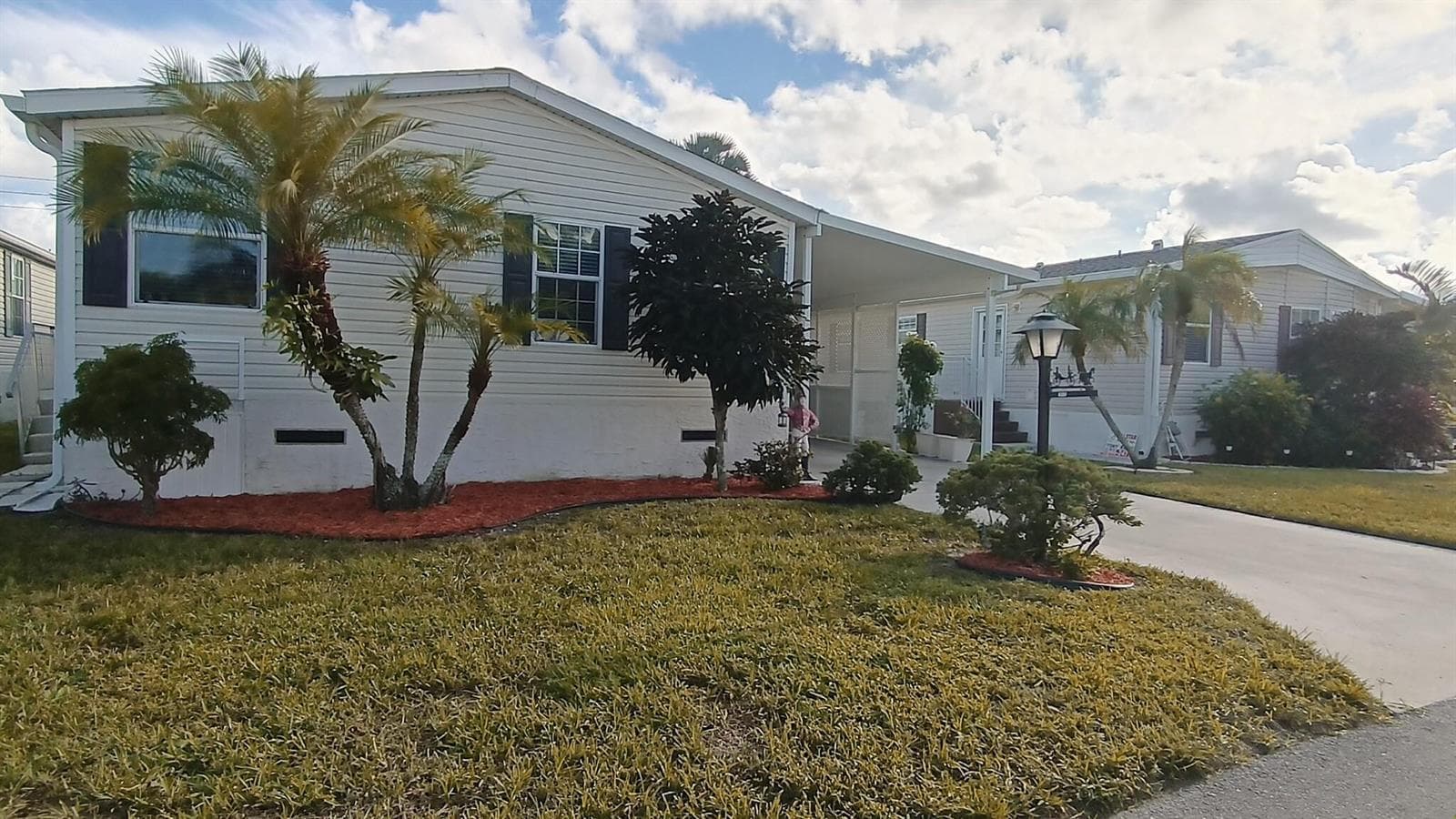 8204 South Street photo 4