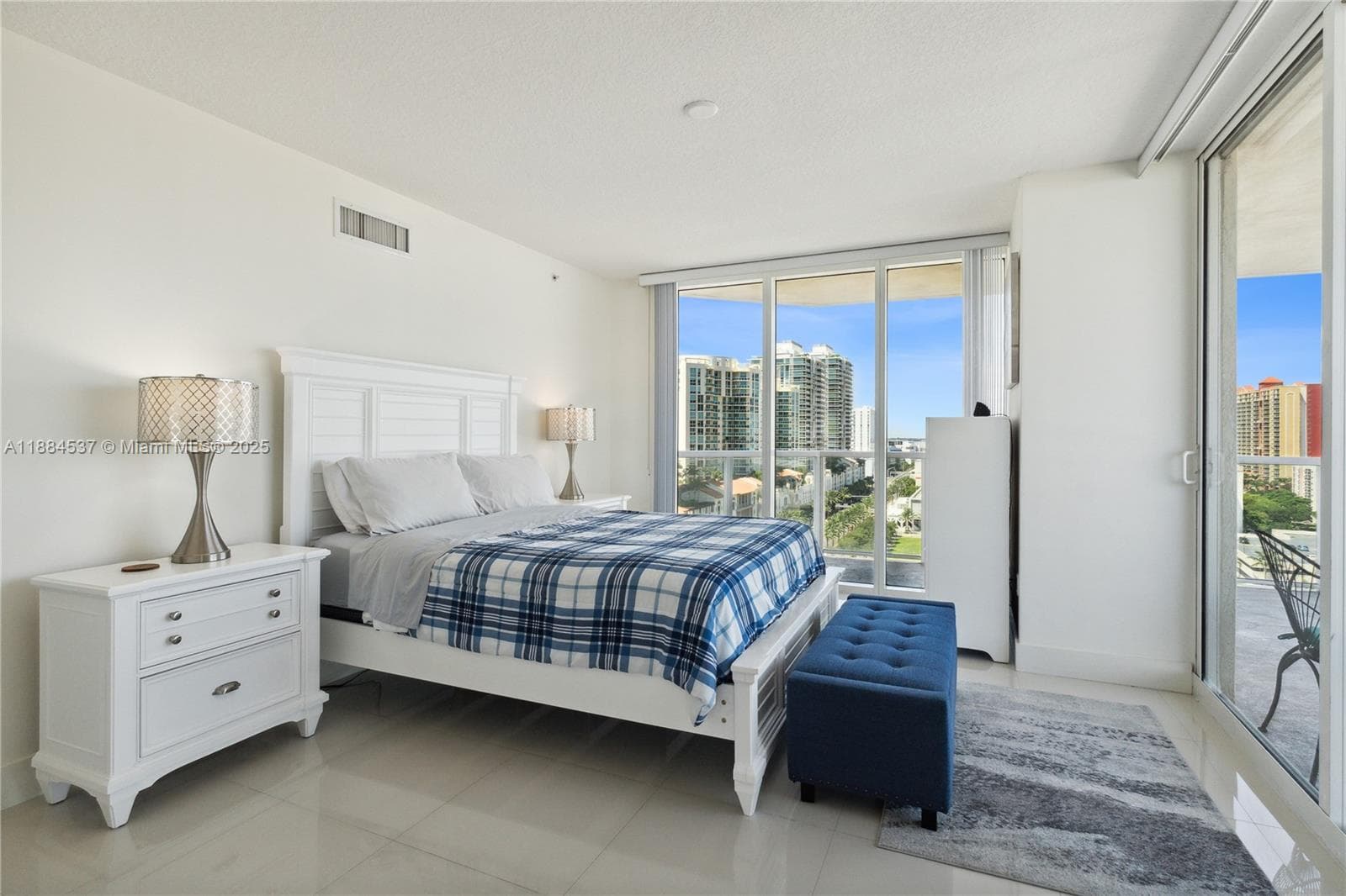16699 Collins Ave 1407 photo 11