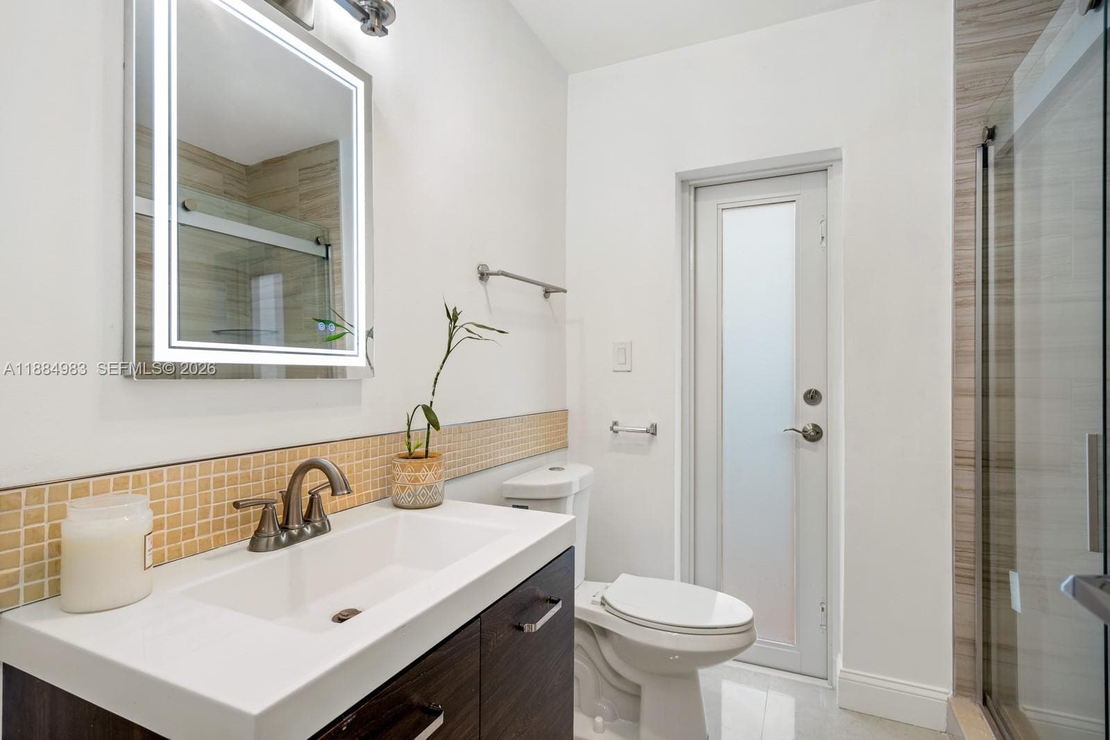 2830 NE 56 ct photo 13