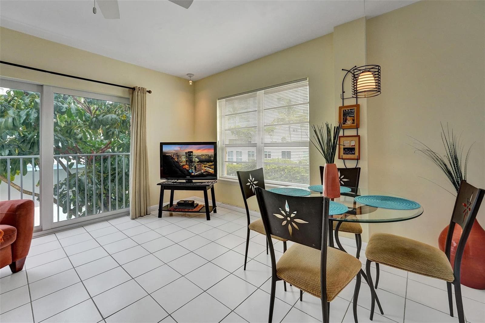 341 N Birch Road 316 photo 13