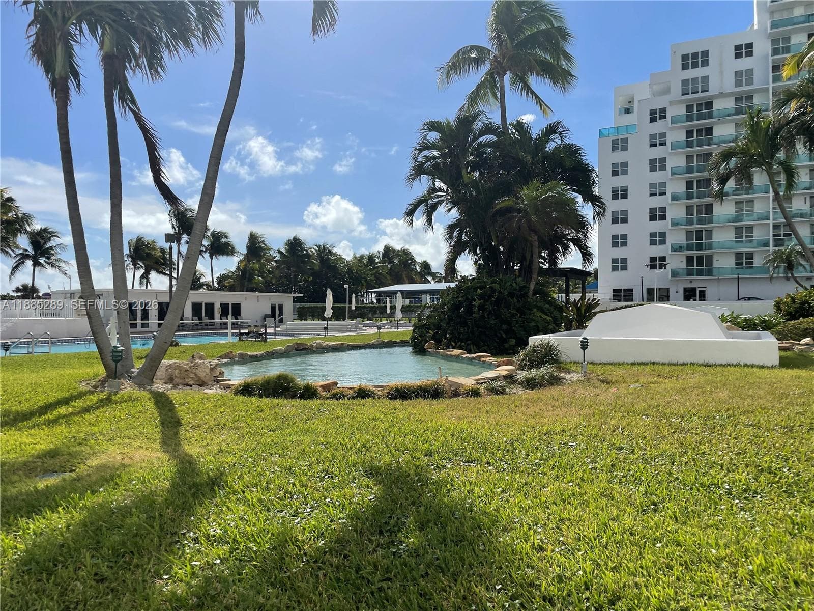 5005 Collins Ave 523 photo 19