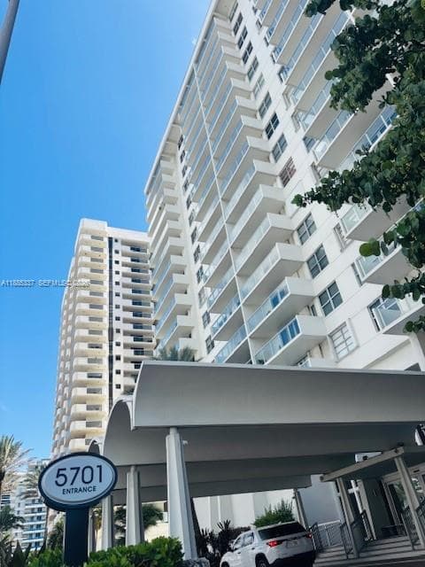 5701 Collins Ave 709 photo 1