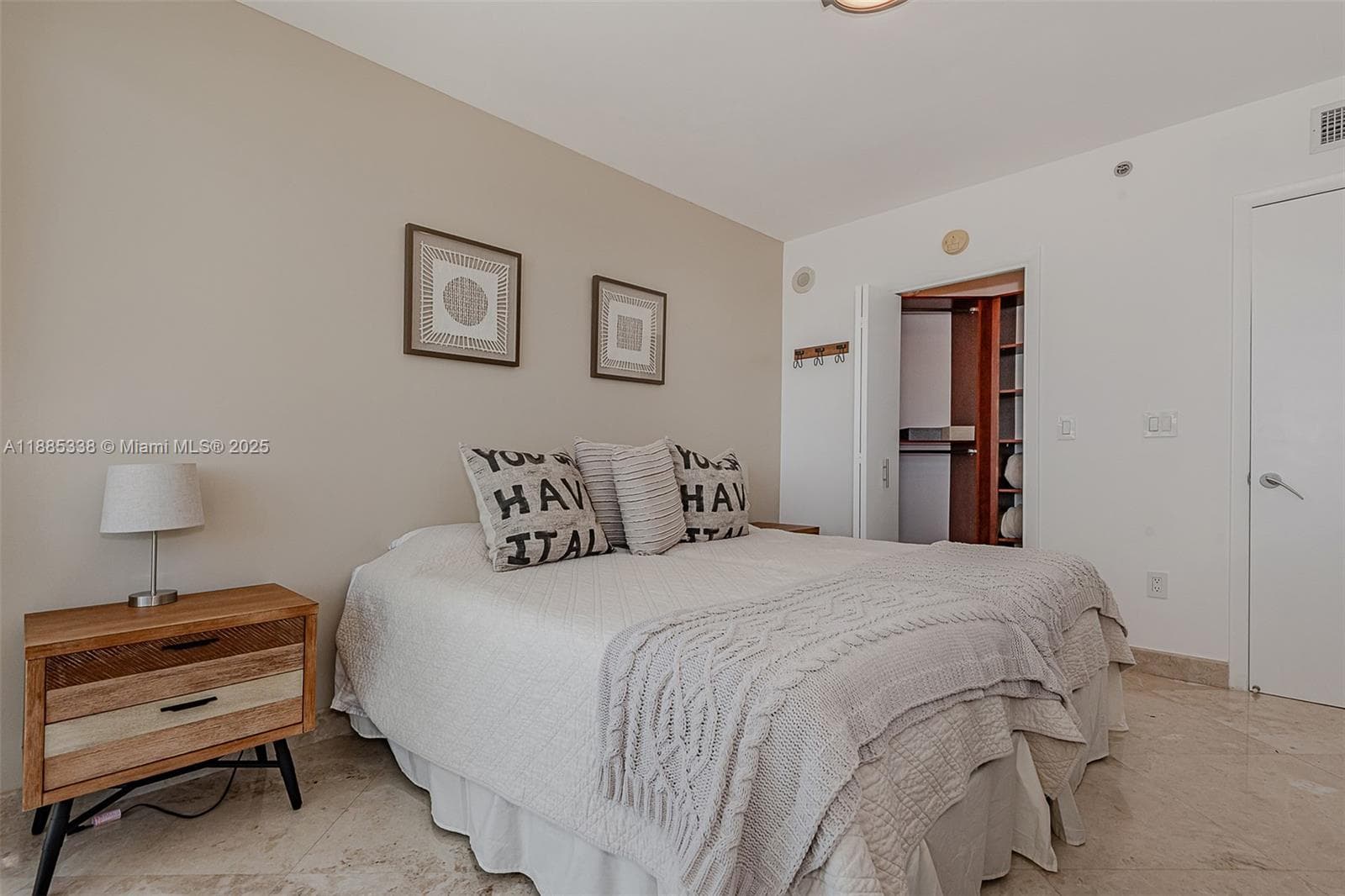 18911 Collins Ave 3402 photo 22