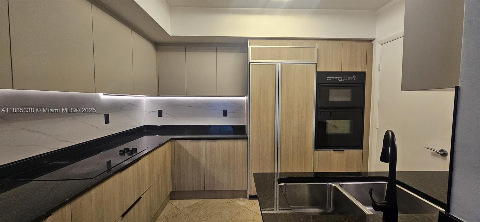 18911 Collins Ave 3402 photo 8