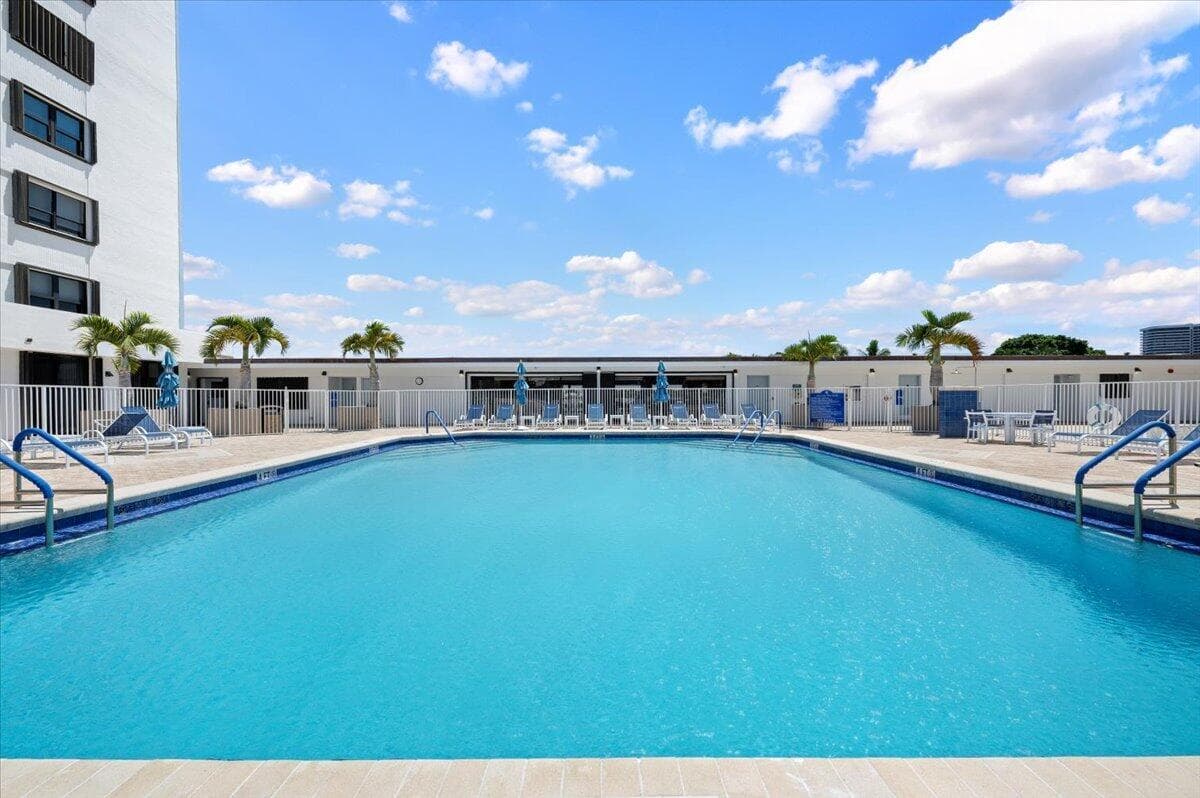 1200 Marine Way 304 photo 23