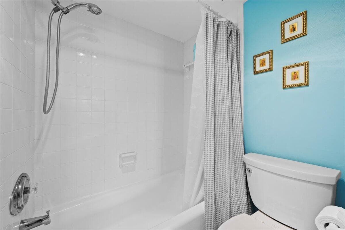 1200 Marine Way 304 photo 17