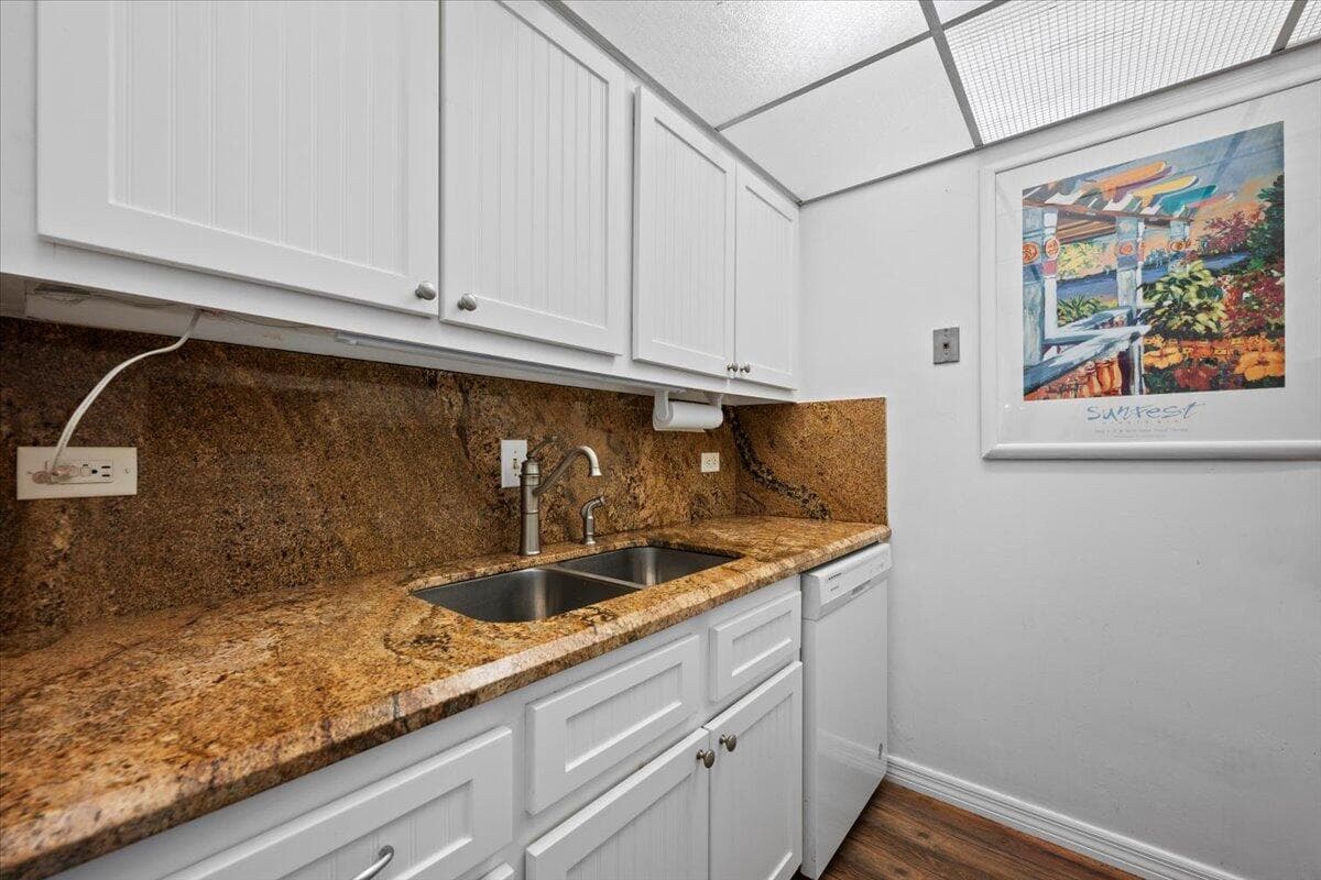 1200 Marine Way 304 photo 12