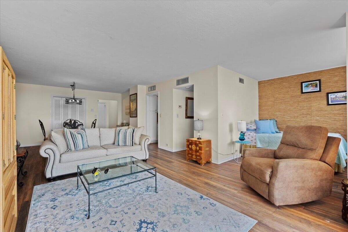 1200 Marine Way 304 photo 10