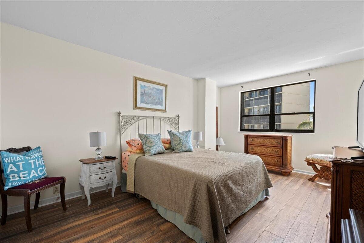 1200 Marine Way 304 photo 14