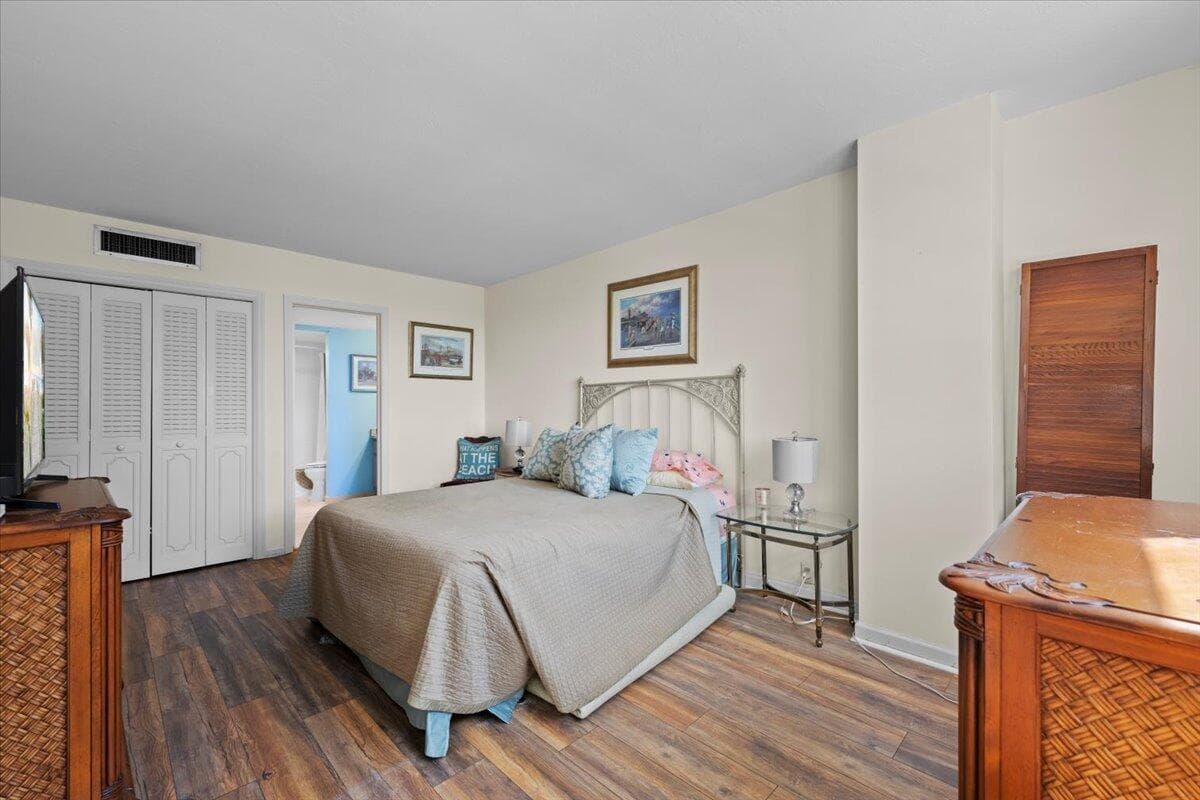 1200 Marine Way 304 photo 15