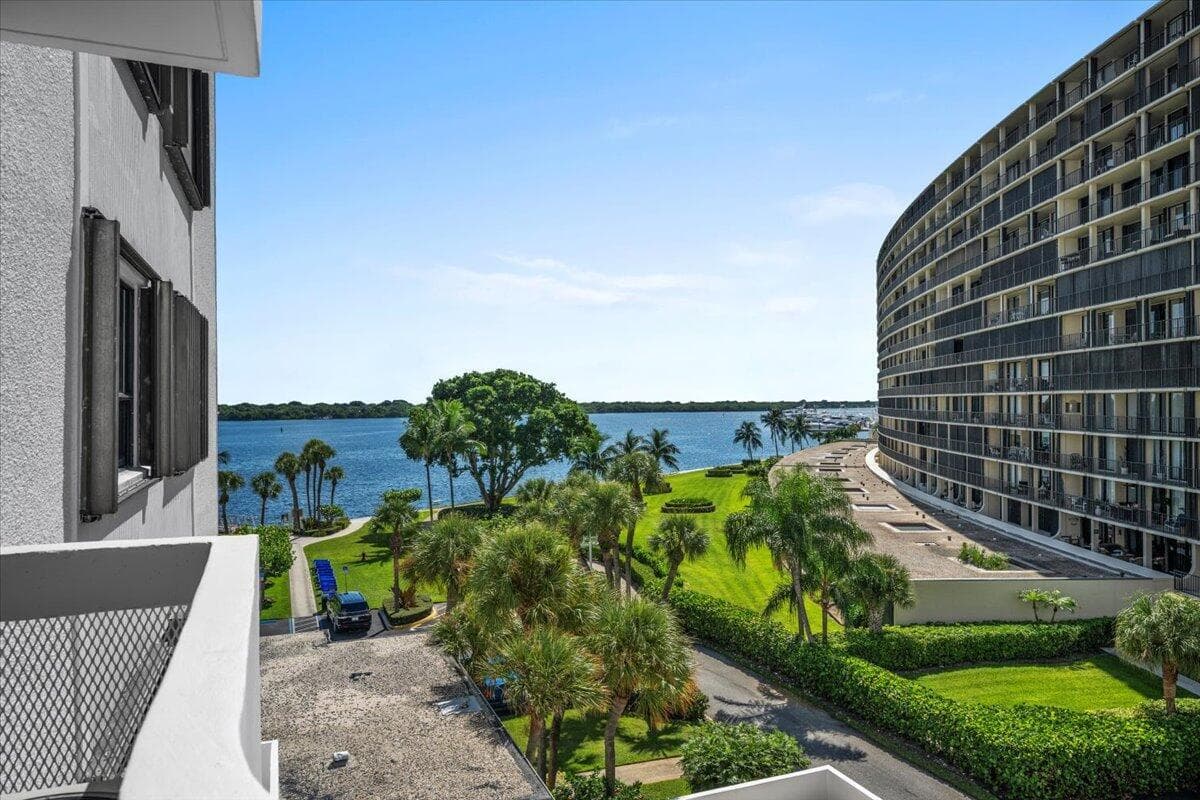 1200 Marine Way 304 photo 19