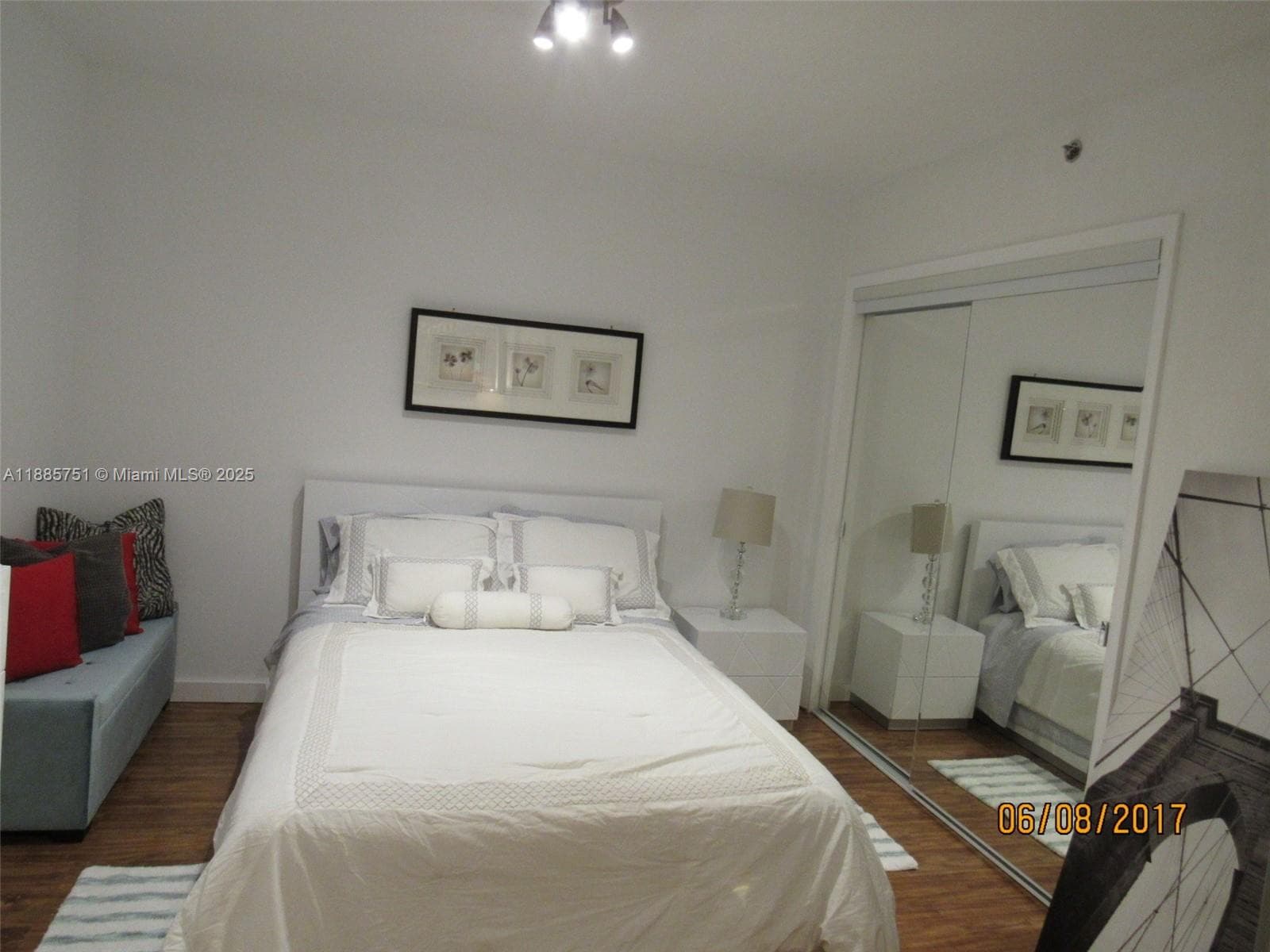 1830 S Ocean Dr 1509 photo 5