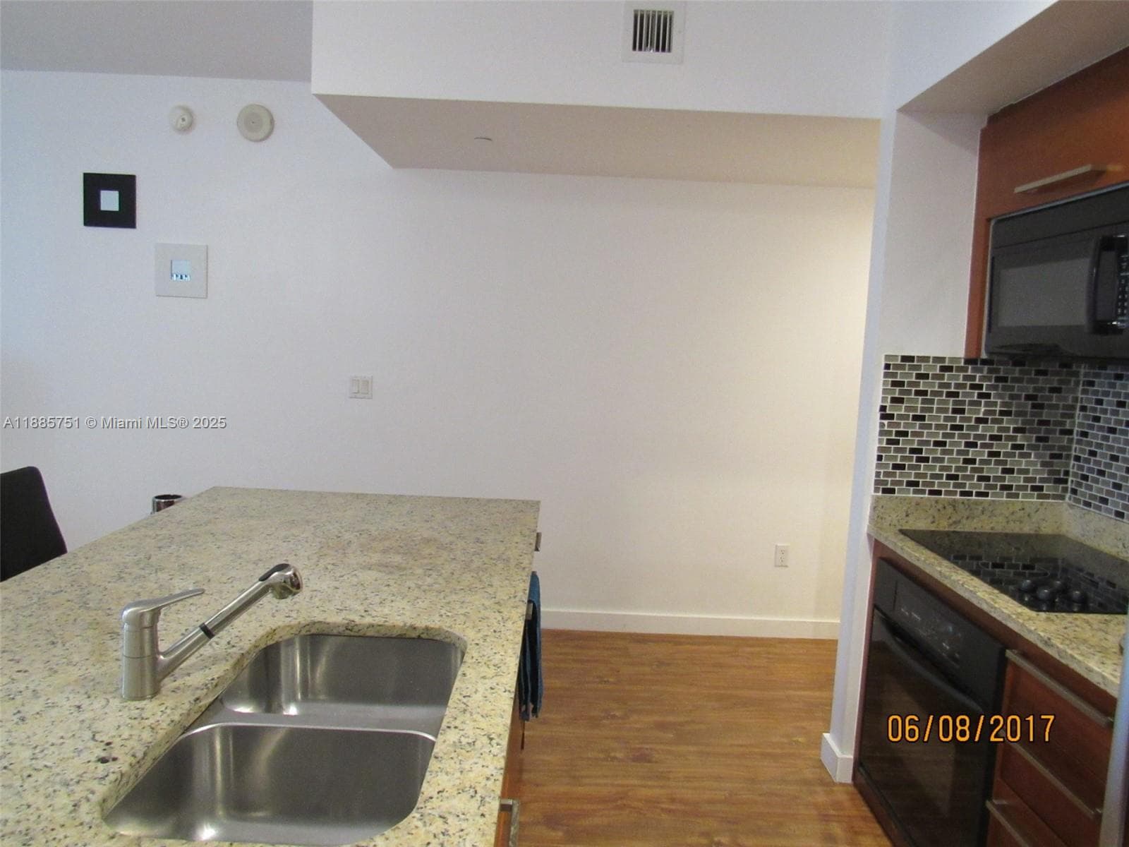 1830 S Ocean Dr 1509 photo 15