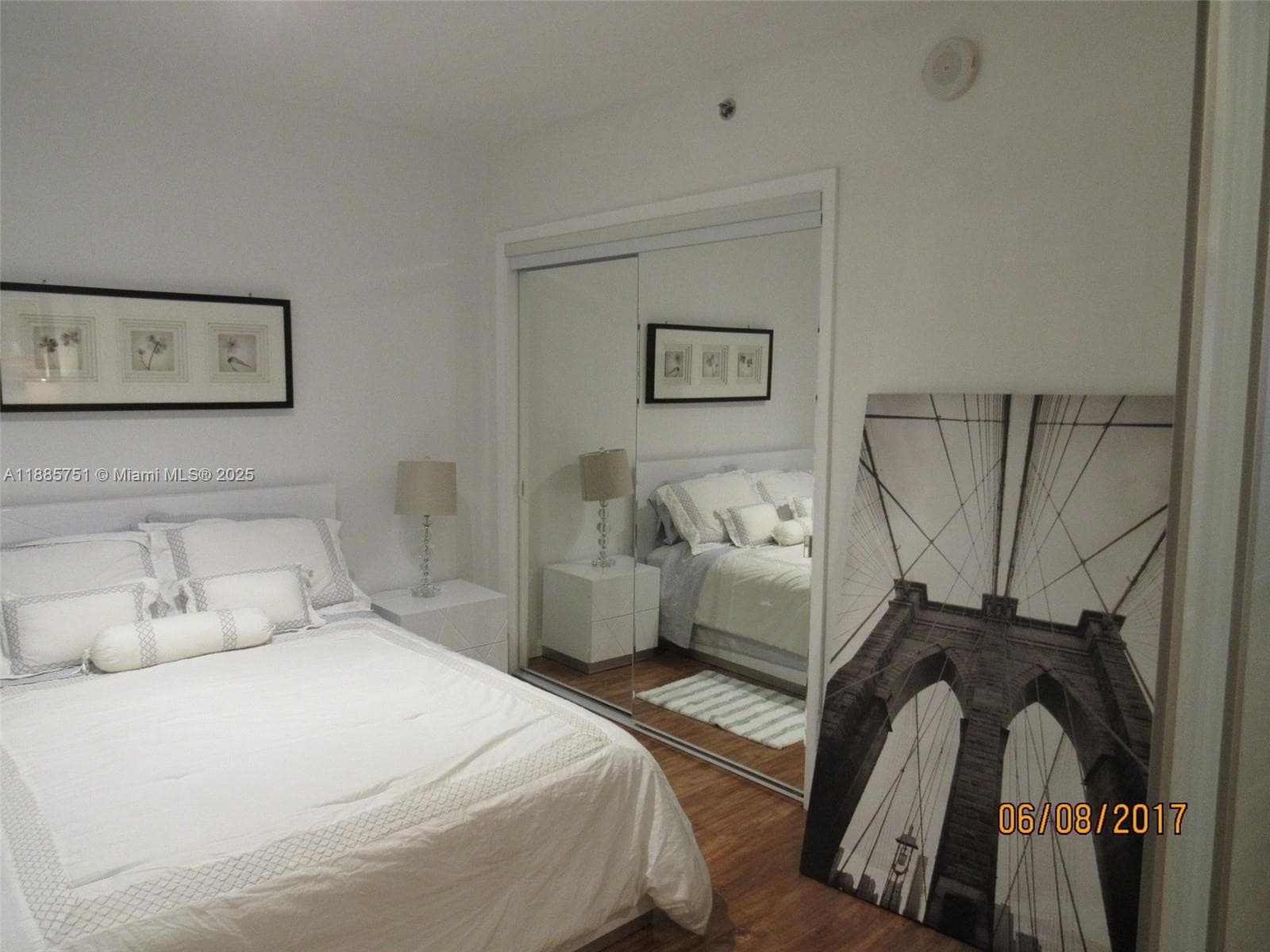 1830 S Ocean Dr 1509 photo 4
