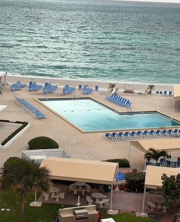 3505 S Ocean Dr 420 photo 11